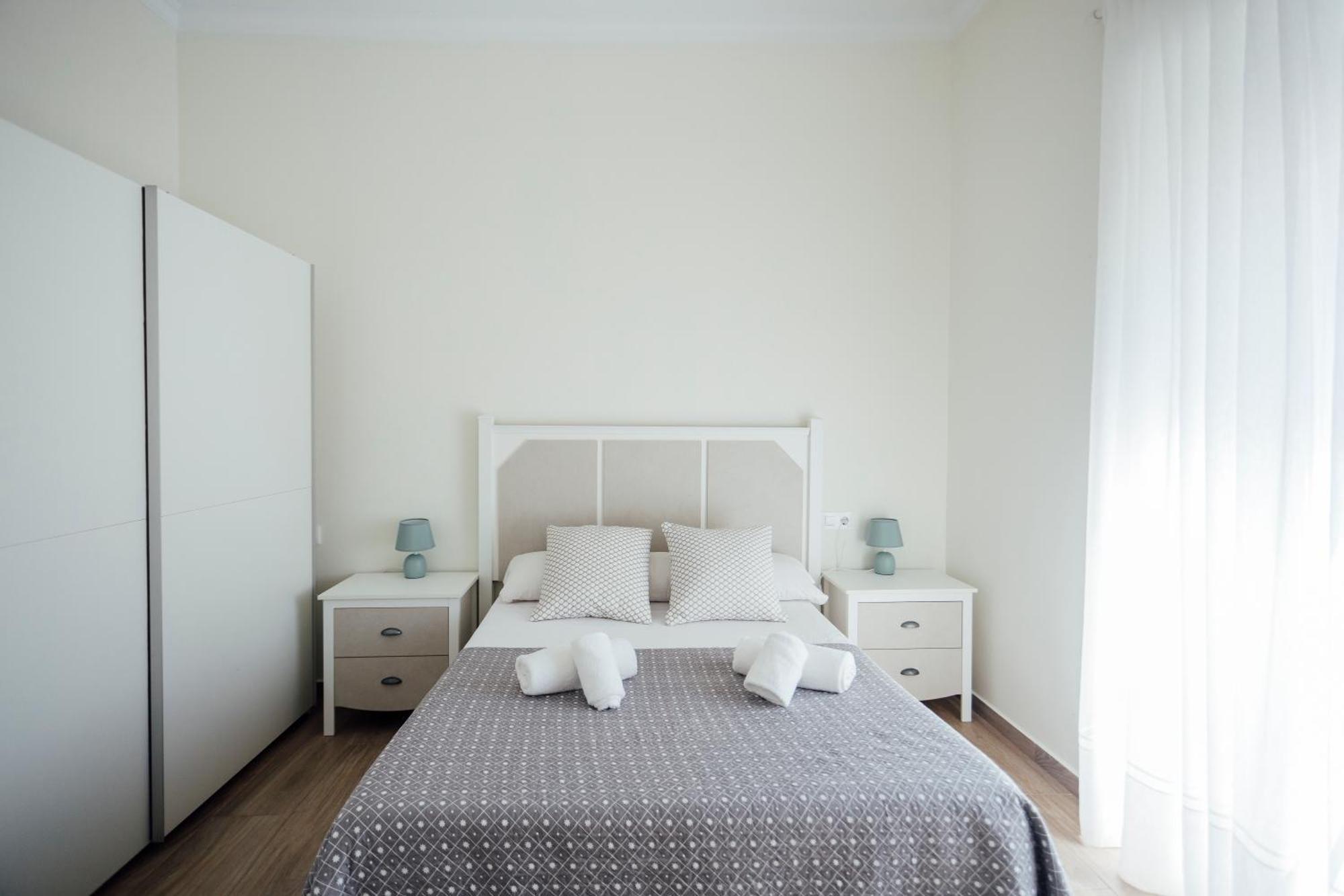 Apartment O&l San Luis Feel At In A Renovated Seville