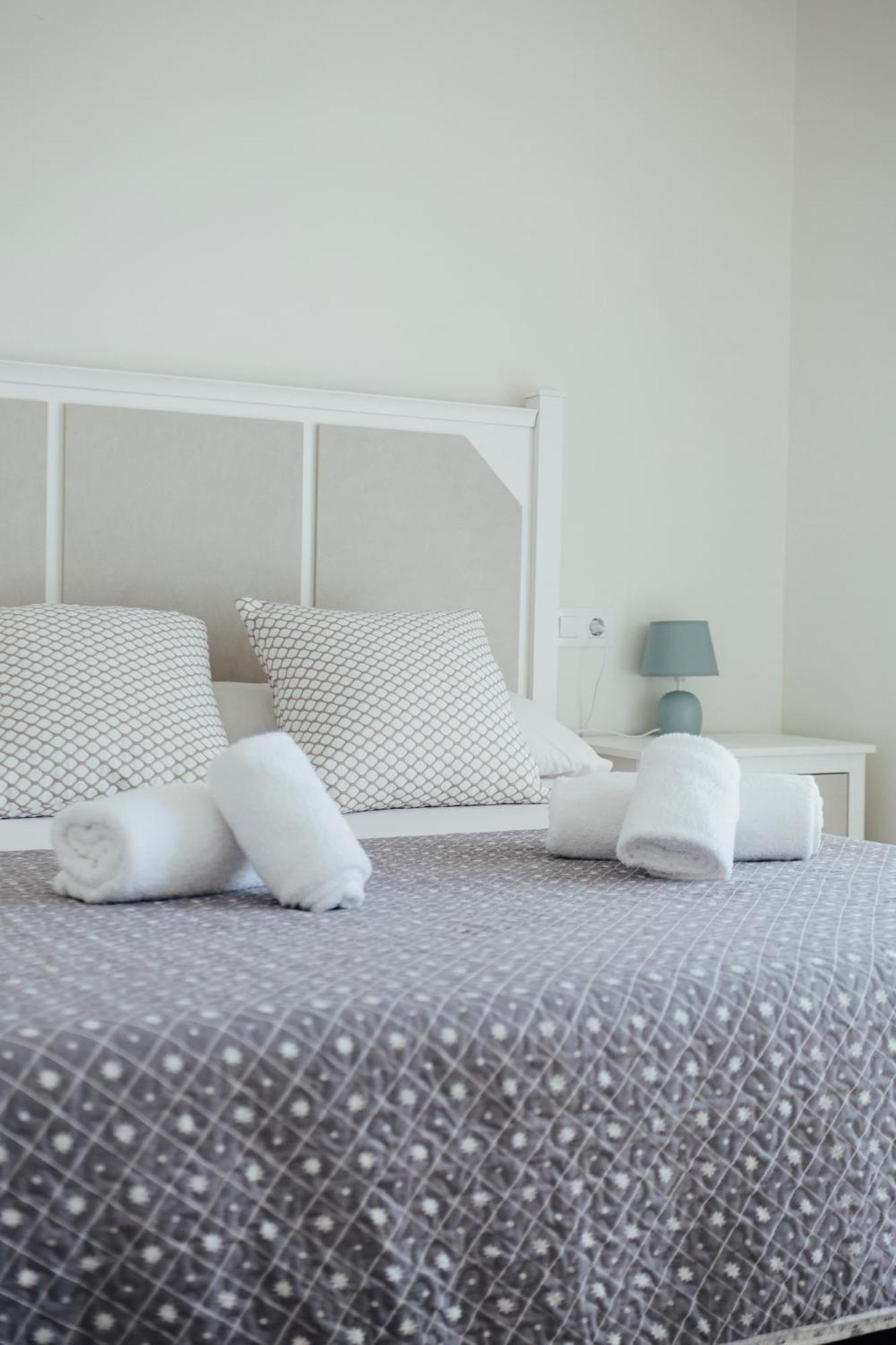 O&l San Luis Feel At In A Renovated Apartment Seville