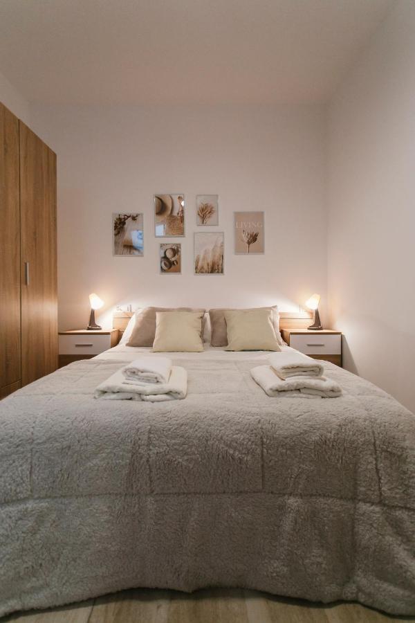 O&l San Luis Feel At In A Renovated Appartement Séville